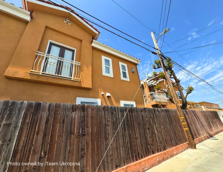 More Photos Of 12712 Menlo Ave, Hawthorne Apartments For Sale