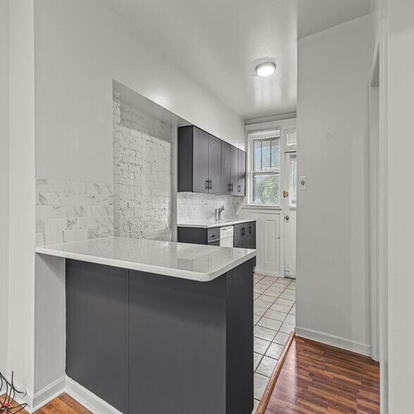 More Photos Of 1722 Waverly Pl, Saint Louis Apartments For Sale