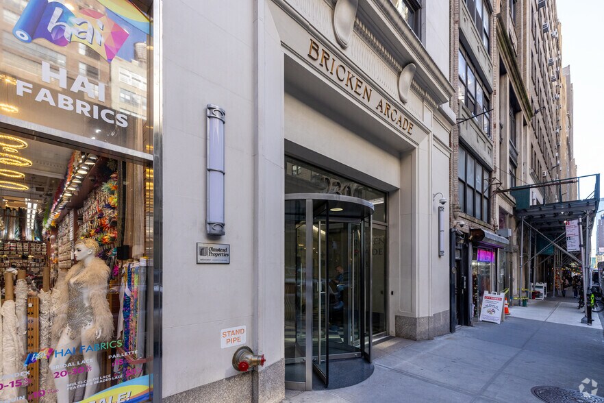 More Photos Of 230 W 38th St, New York Loft Creative Space For Lease