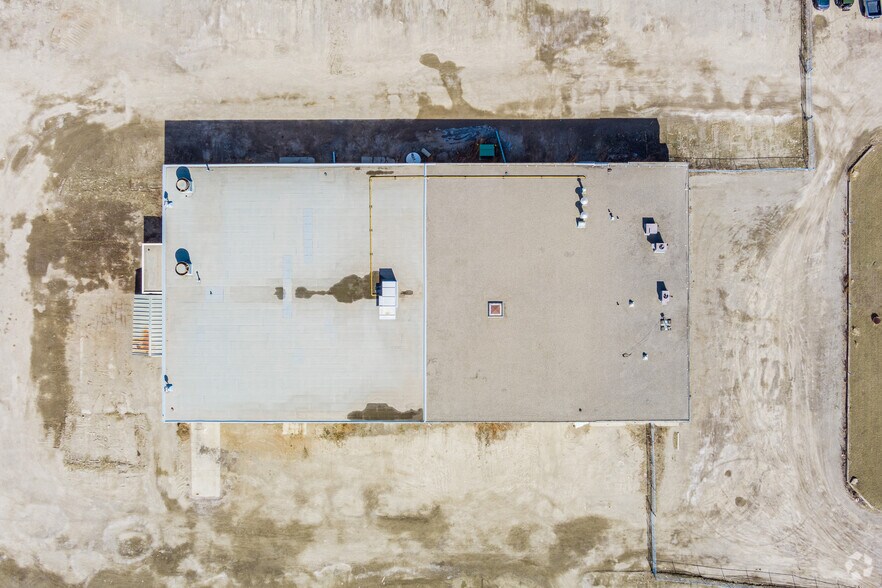 More Photos Of 8715 48th St SE, Calgary Warehouse For Lease