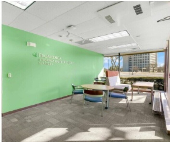 More Photos Of 3103 Executive Pky, Toledo Office For Sale