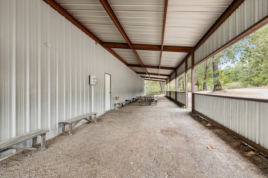 More Photos Of 5611 Rockin L Ln, Navasota Lodge Meeting Hall For Sale