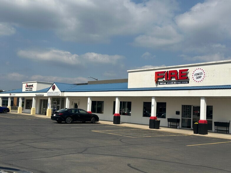 More Photos Of 212 E Green Bay St, Shawano Storefront For Sale