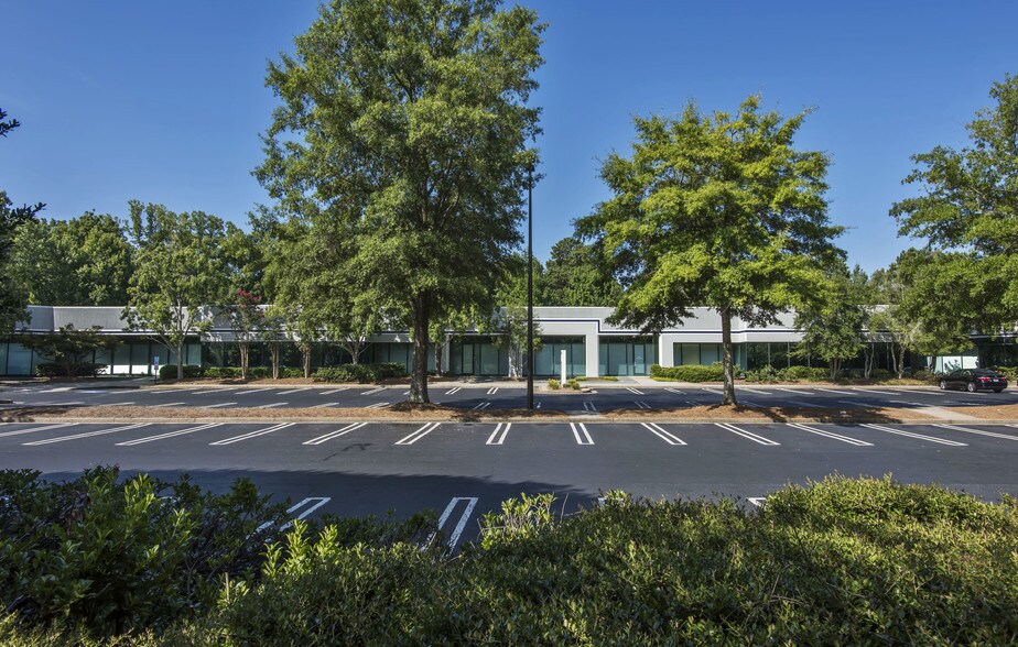More Photos Of 100 Chastain Center Blvd, Kennesaw Office For Lease