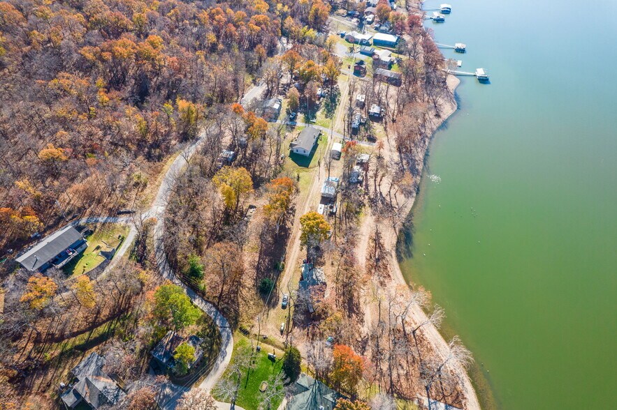 More Photos Of 53910 N Ridenour Loop, Afton Manufactured Housing Mobile Home Park For Sale