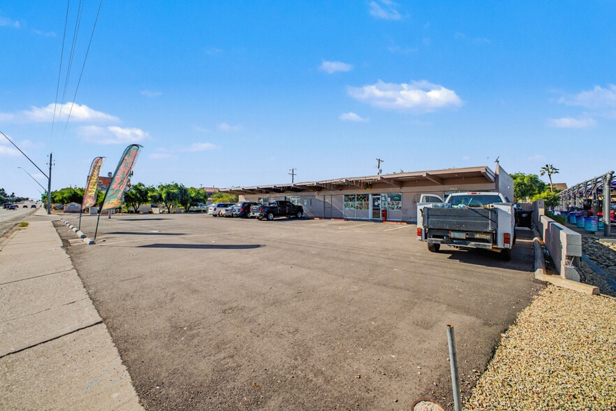 More Photos Of 1704 N Country Club Dr, Mesa Restaurant For Sale