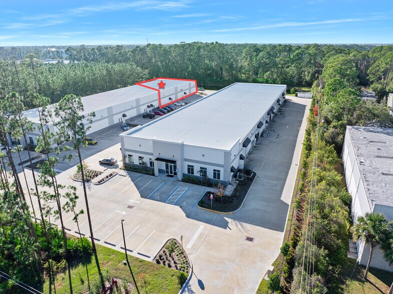 More Photos Of 836 Bill France Blvd, Daytona Beach Warehouse For Lease
