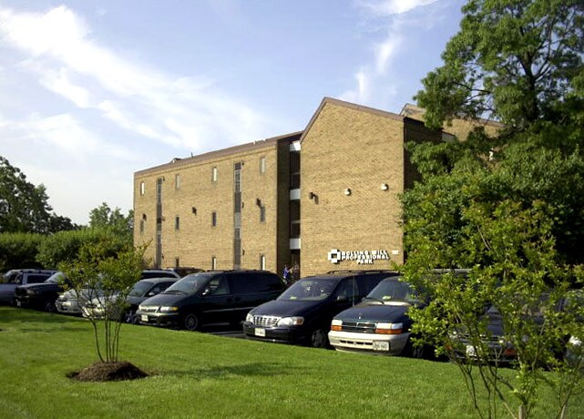 More Photos Of 6116 Rolling Rd, Springfield Medical For Lease