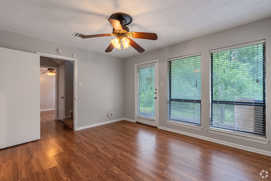 More Photos Of 2800 Stewart Dr, Waco Apartments For Sale