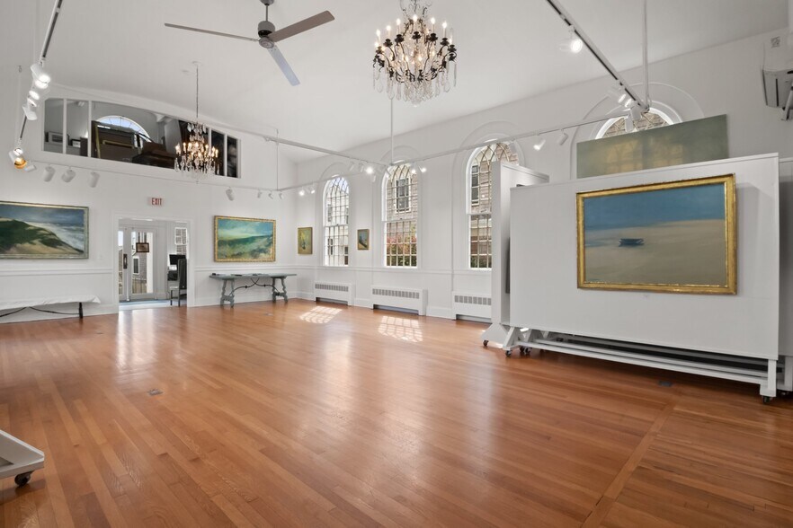 More Photos Of 418 Commercial St, Provincetown Storefront Retail Residential For Sale