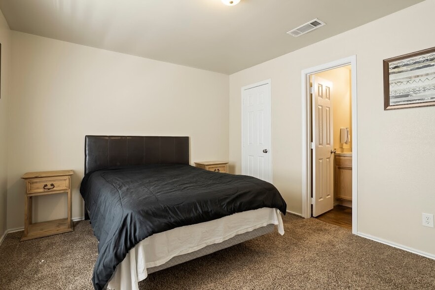 More Photos Of 1203 S Gail Ave, Monahans Apartments For Sale