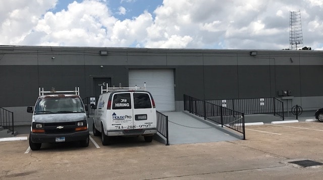 More Photos Of 6115 Skyline Dr, Houston Warehouse For Lease