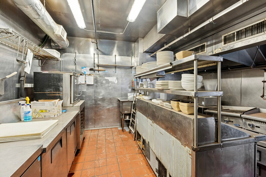 More Photos Of 541 E Girard Ave, Philadelphia Storefront Retail Residential For Sale