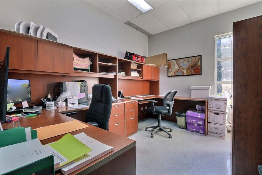 More Photos Of 680 Av Jean-Demers, Bécancour Industrial For Lease