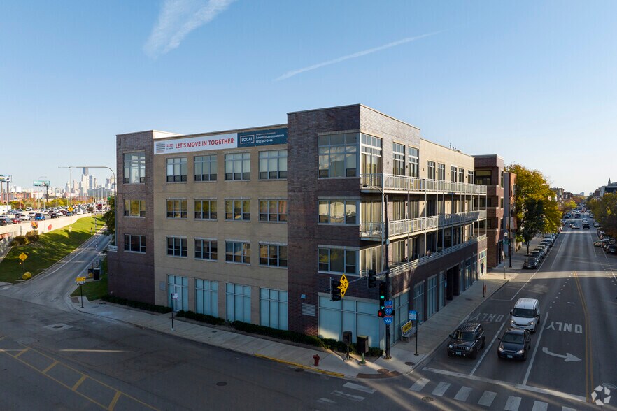 More Photos Of 2157-2159 N Damen Ave, Chicago Apartments For Lease