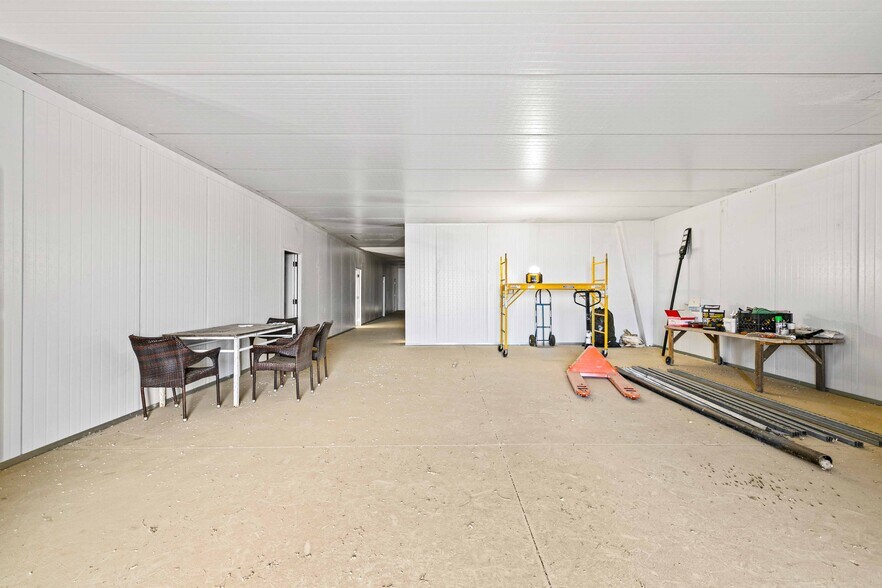 More Photos Of 22245 Mitchell Blvd, California City Industrial For Lease