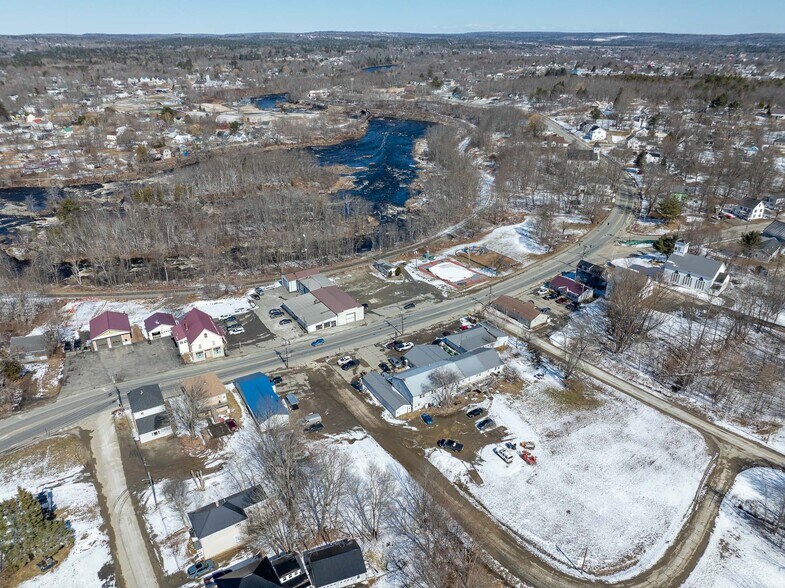 More Photos Of 484 North St, Calais General Retail For Sale