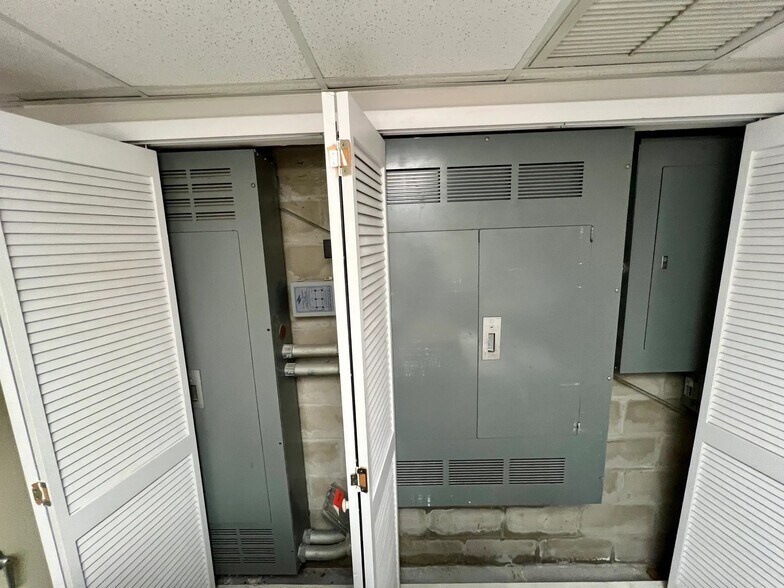 More Photos Of 2431 Destiny Way, Odessa Manufacturing For Sale