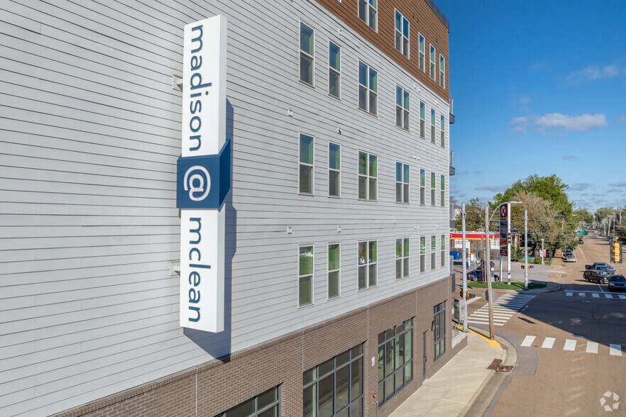 More Photos Of 1839 Madison Ave, Memphis Apartments For Lease