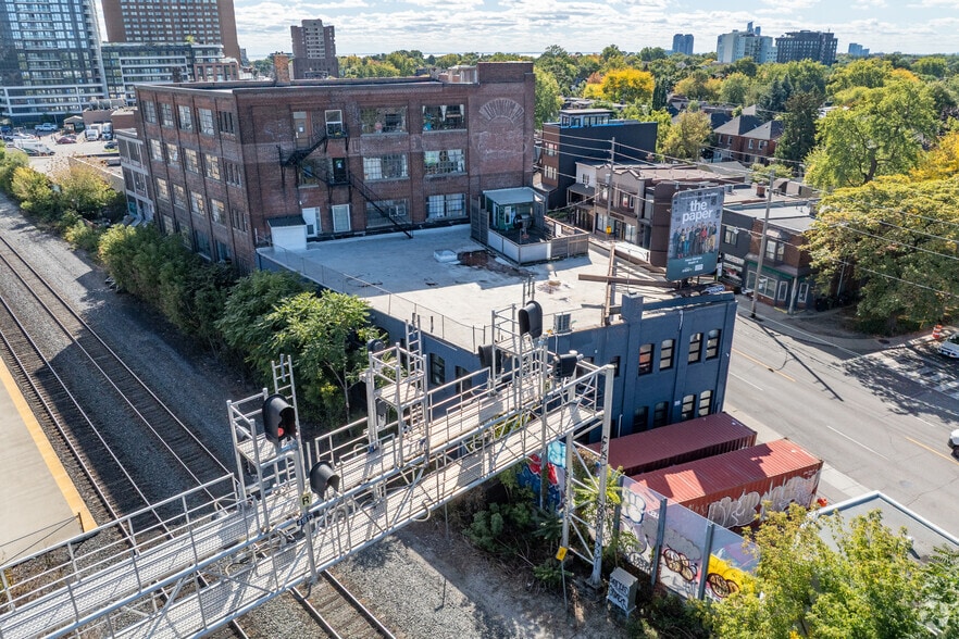 More Photos Of 2480 Dundas St W, Toronto Apartments For Sale