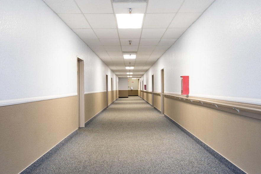 More Photos Of 43845 10th St, Lancaster Medical For Lease