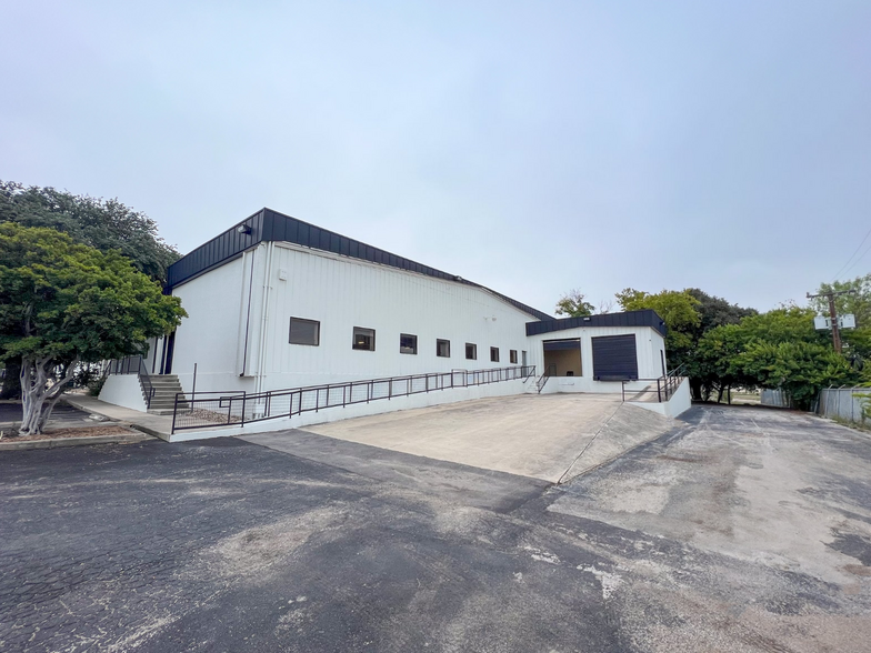 Primary Photo Of 355 Spencer Ln, San Antonio Industrial For Lease