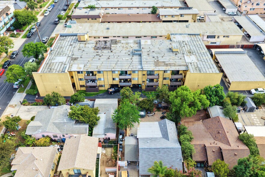 More Photos Of 15115 S Raymond Ave, Gardena Apartments For Sale