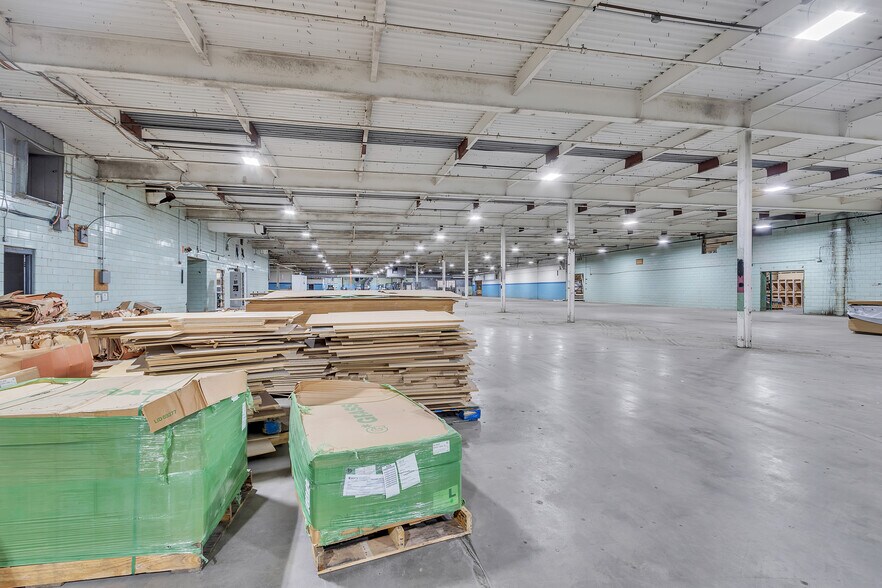 More Photos Of 11200 Dunbarton Blvd, Barnwell Manufacturing For Lease