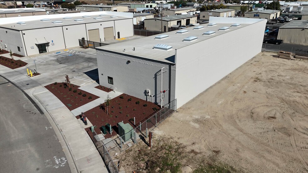 More Photos Of 1800 Olympic Dr, Turlock Service For Lease