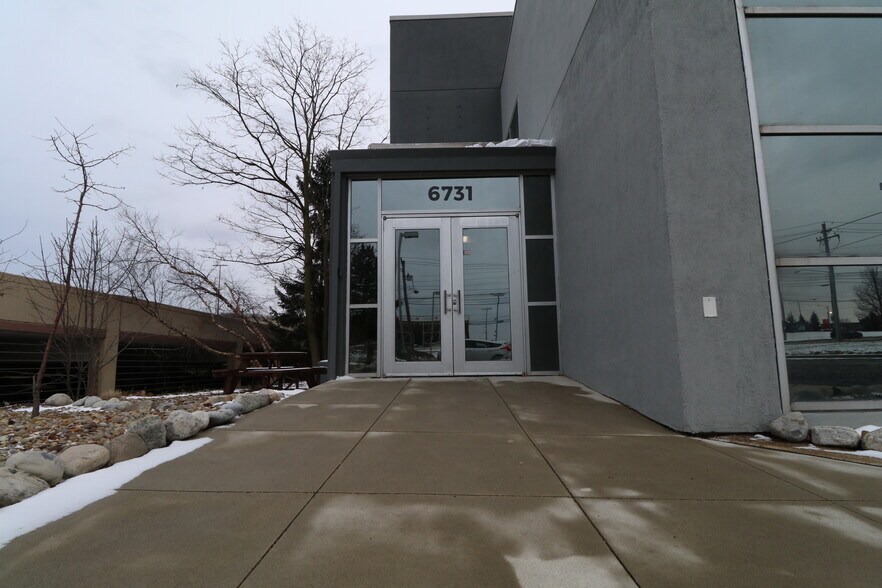 More Photos Of 6731 Ridge Rd, Parma Medical For Sale