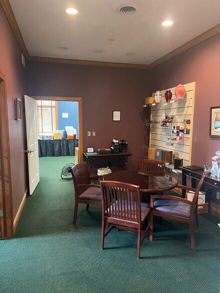 More Photos Of 6825 Weaver Rd, Rockford Funeral Home For Sale