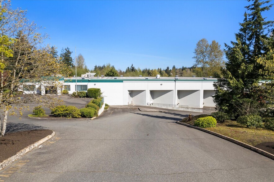 More Photos Of 21021 66th Ave W, Lynnwood Manufacturing For Sale