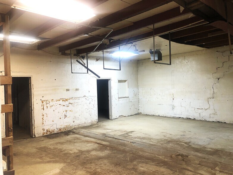 More Photos Of 2650 U.S. Rte 66 Hwy, Gallup Flex For Sale