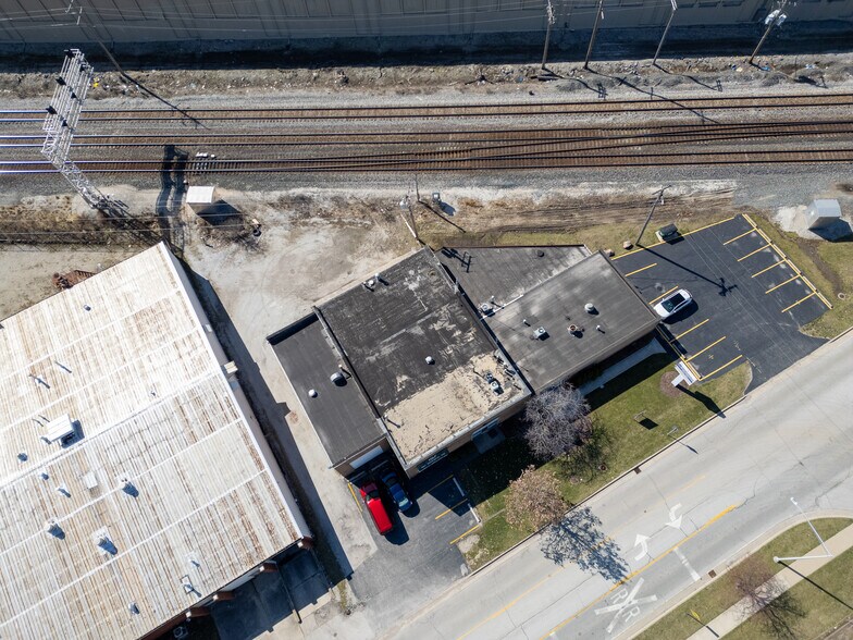More Photos Of 4135 W 123rd St, Alsip Warehouse For Lease