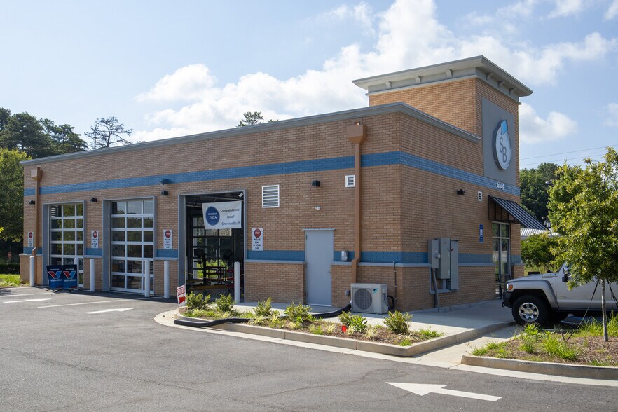 More Photos Of 4049 Winder Hwy, Flowery Branch Service Station For Sale