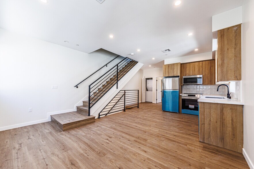 More Photos Of 1857 Crenshaw Blvd, Los Angeles Apartments For Sale