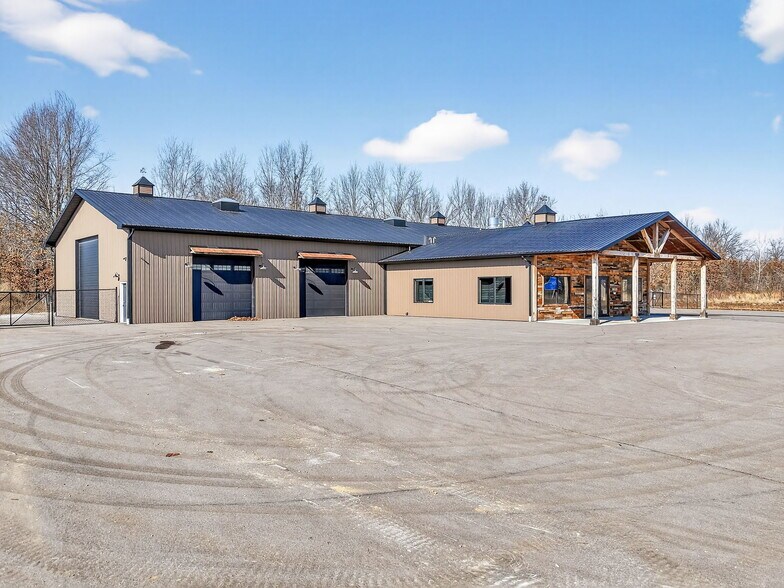 More Photos Of 1834 Outer Hwy 61 hwy, Moscow Mills Flex For Sale