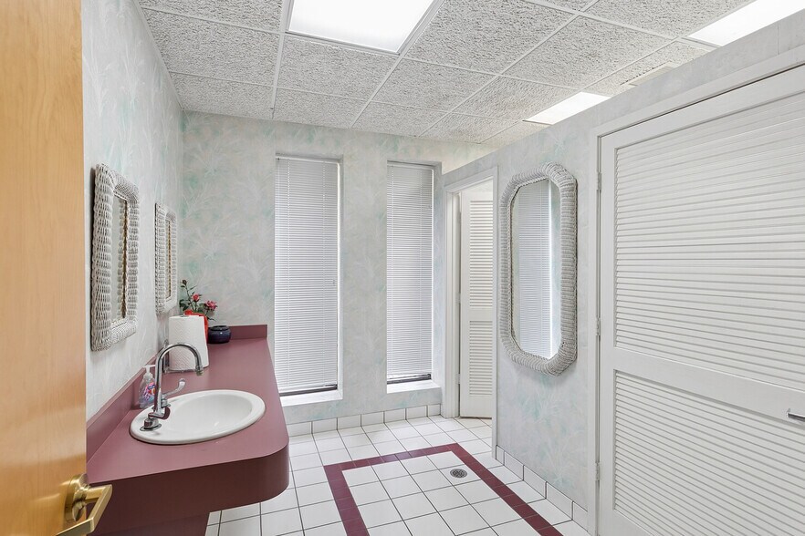 More Photos Of 1299 Rt 22, Mountainside Office For Sale
