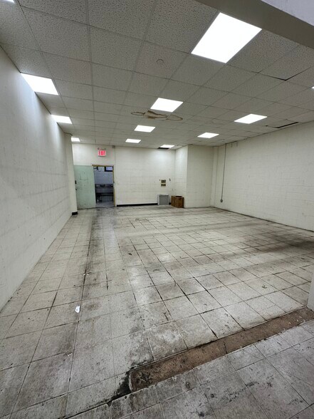 More Photos Of 47-28 37th St, Long Island City Manufacturing For Lease