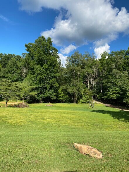 More Photos Of 6695 Springbrook Ave, Hickory Manufactured Housing Mobile Home Park For Sale