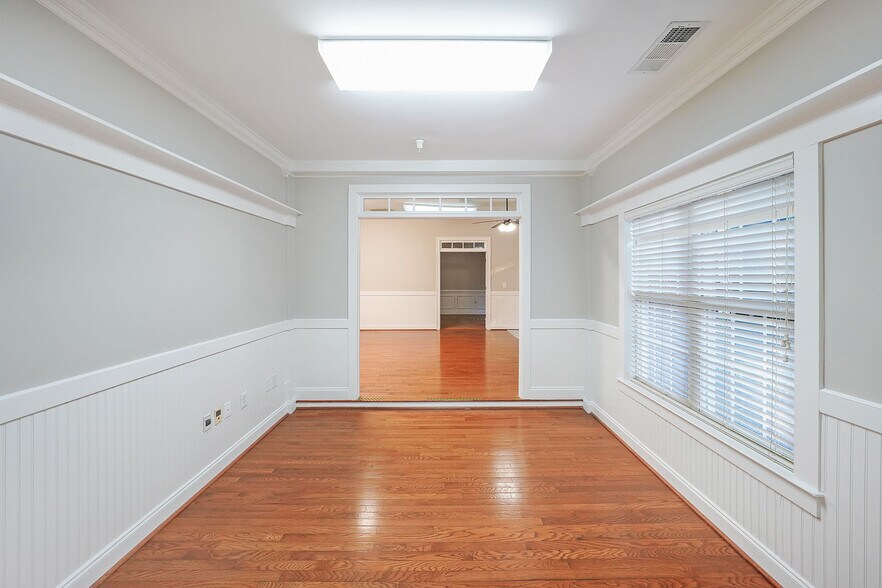 More Photos Of , Kennesaw Office For Sale