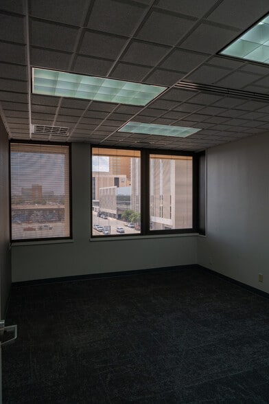 More Photos Of 125 W Missouri Ave, Midland Office For Lease