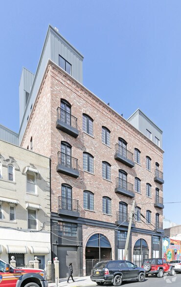 More Photos Of 291 Metropolitan Ave, Brooklyn Apartments For Lease