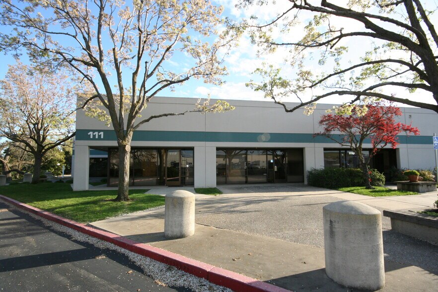 More Photos Of 111 Lindbergh Ave, Livermore Warehouse For Sale