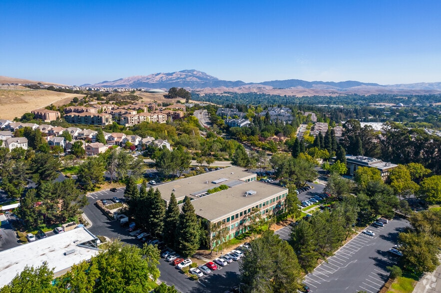 More Photos Of 111 Deerwood Rd, San Ramon Medical For Lease