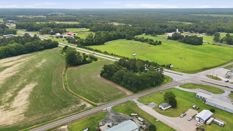 More Photos Of 5238 US Highway 264 W, Washington Land For Sale