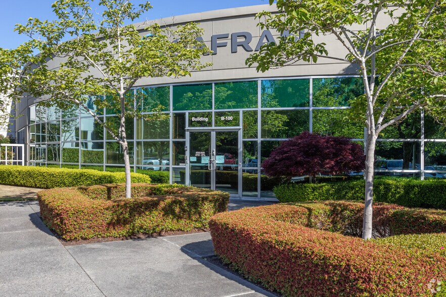 More Photos Of 6300 Merrill Creek Pky, Everett Warehouse For Lease