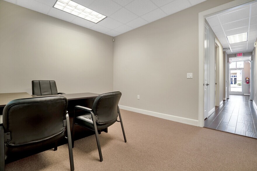 More Photos Of 2219 Sawdust Rd, The Woodlands Medical For Sale