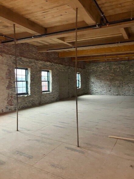 More Photos Of 60 Fletcher St, Lowell Office For Lease