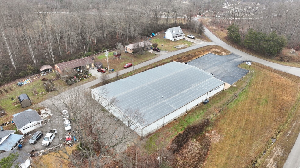 More Photos Of 45 Job Corp Rd, Pine Knot Flex For Sale